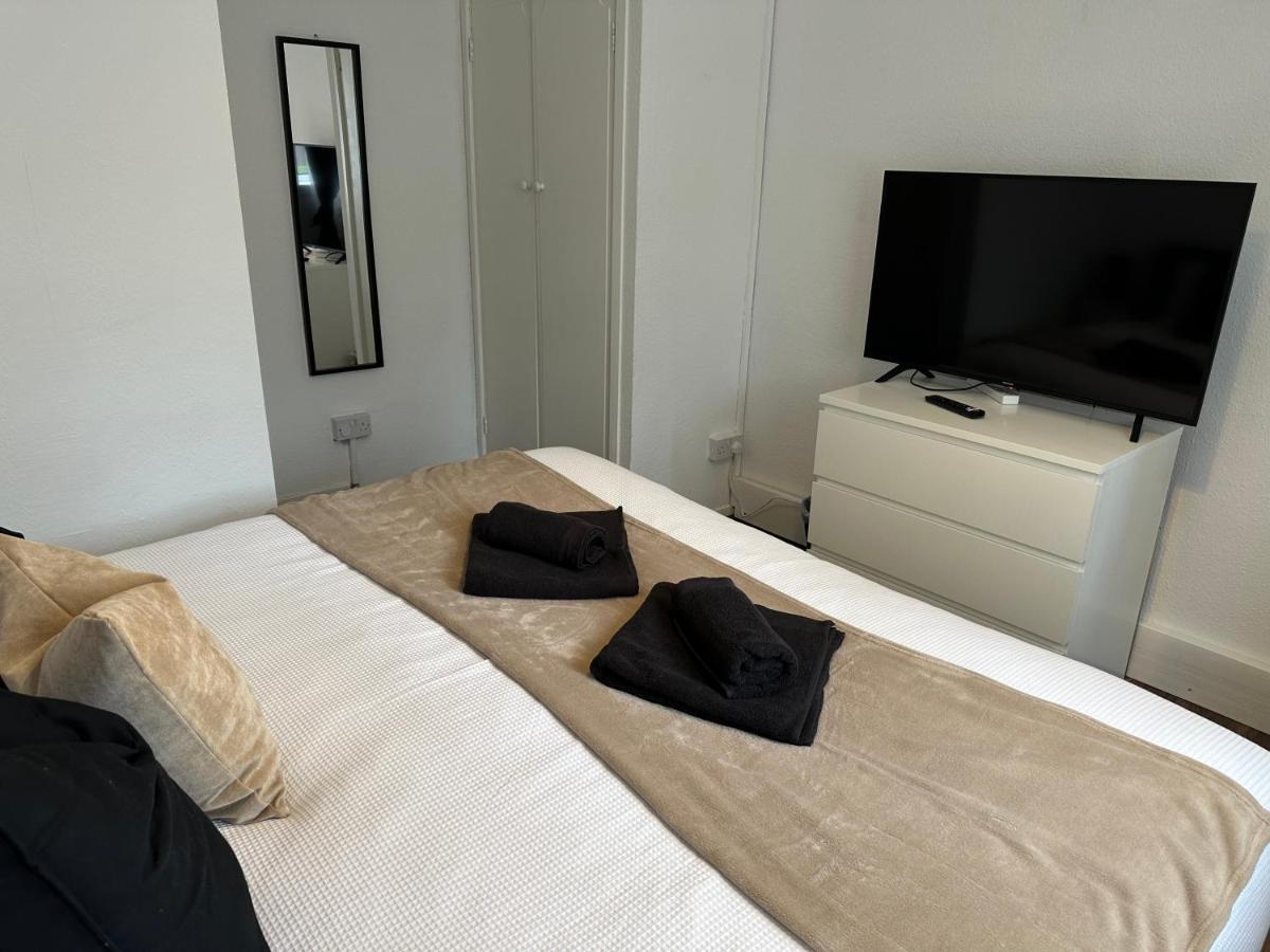 Lovely 2Bedroom 4Mins From Wimbledon Station London Ngoại thất bức ảnh