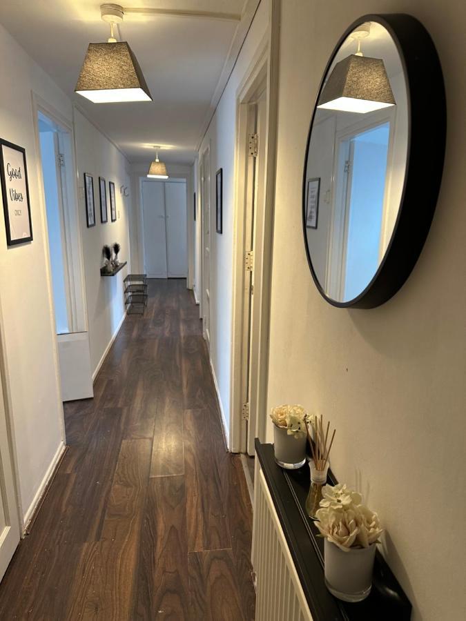 Lovely 2Bedroom 4Mins From Wimbledon Station London Ngoại thất bức ảnh