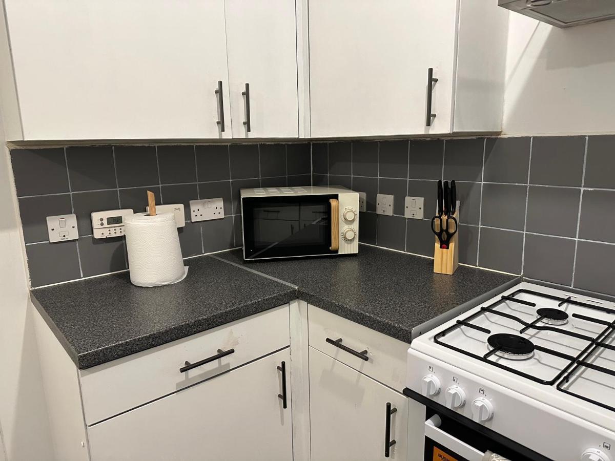 Lovely 2Bedroom 4Mins From Wimbledon Station London Ngoại thất bức ảnh