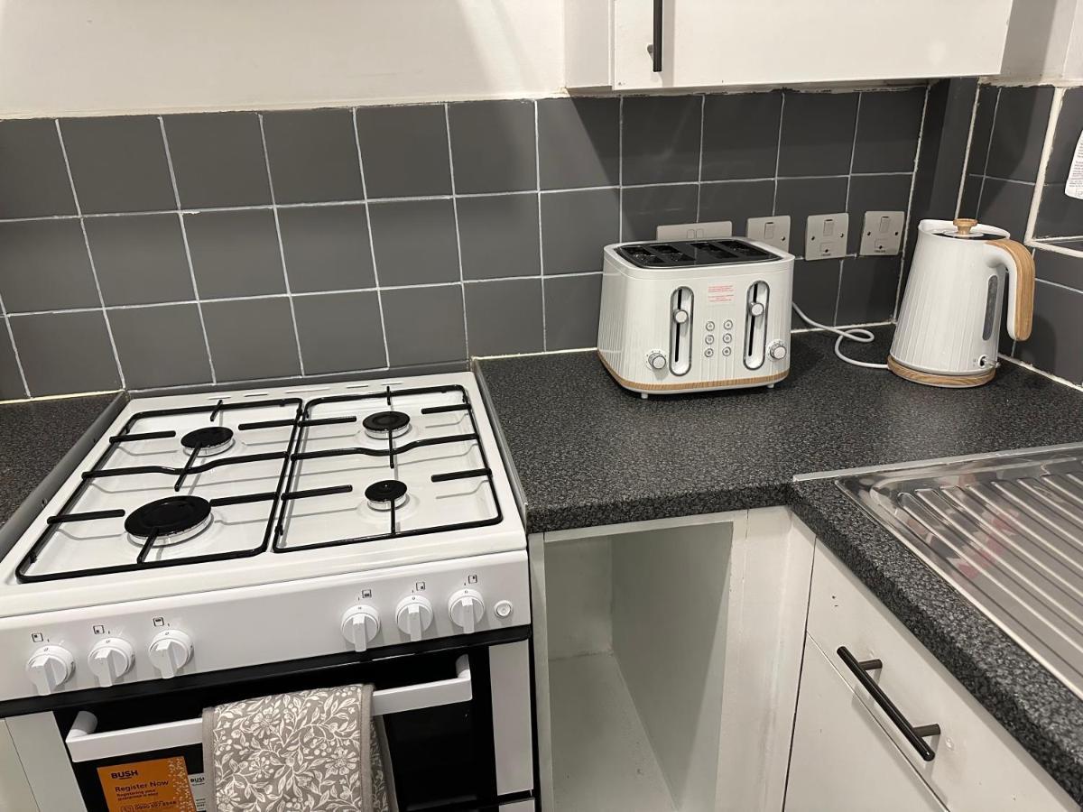 Lovely 2Bedroom 4Mins From Wimbledon Station London Ngoại thất bức ảnh